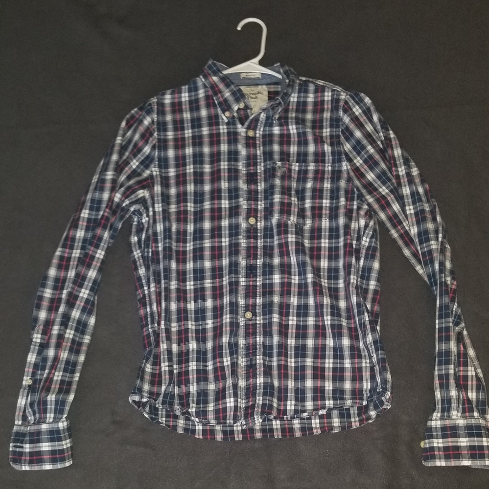 A&F Muscle Fit Men's Shirt